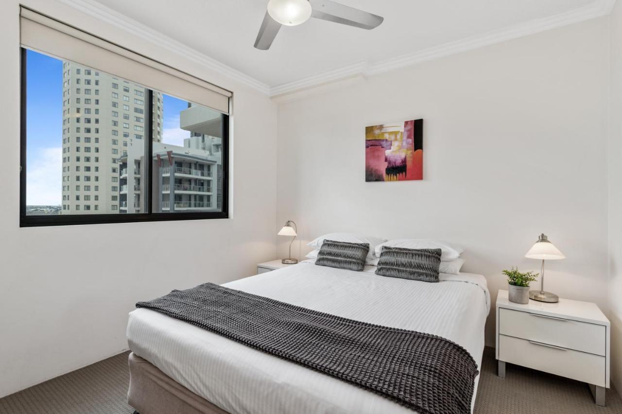 Republic Apartments Brisbane City Exterior photo