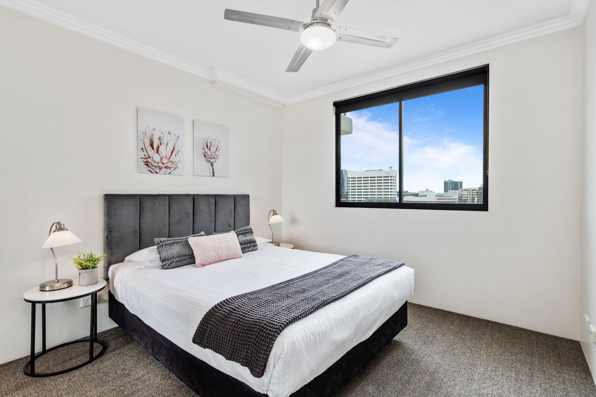 Republic Apartments Brisbane City Exterior photo