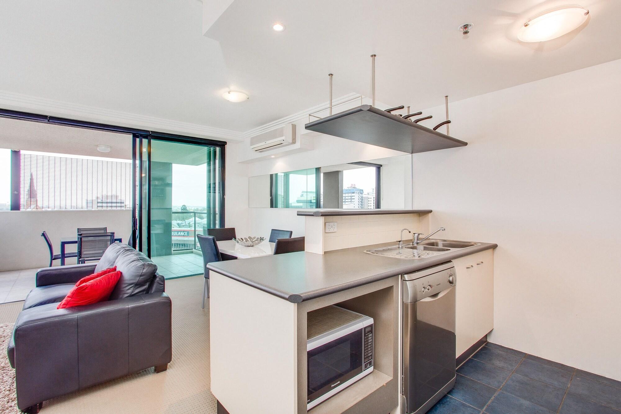 Republic Apartments Brisbane City Exterior photo