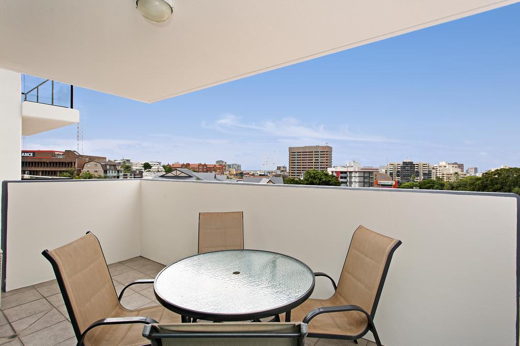 Republic Apartments Brisbane City Exterior photo
